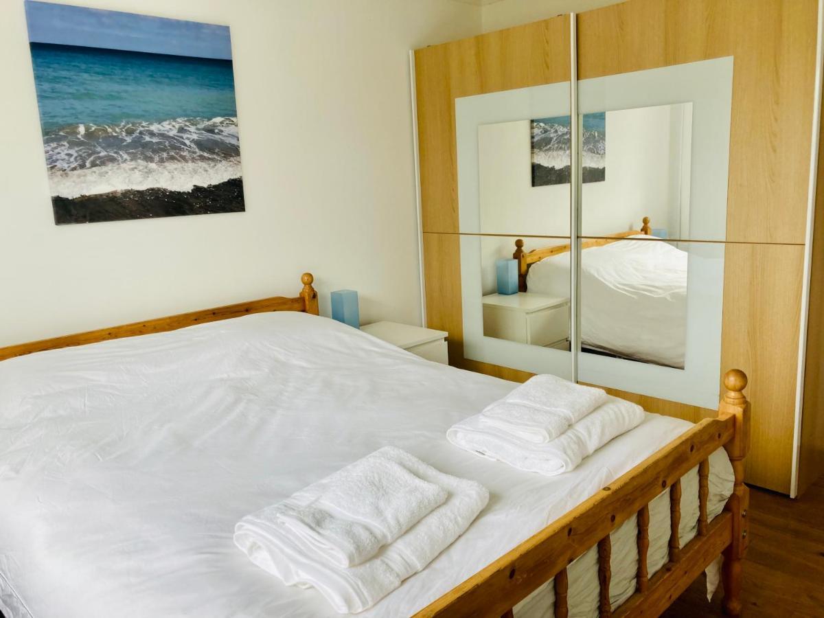 Welcoming Bungalow With Parking And Garden セント・アグネス エクステリア 写真